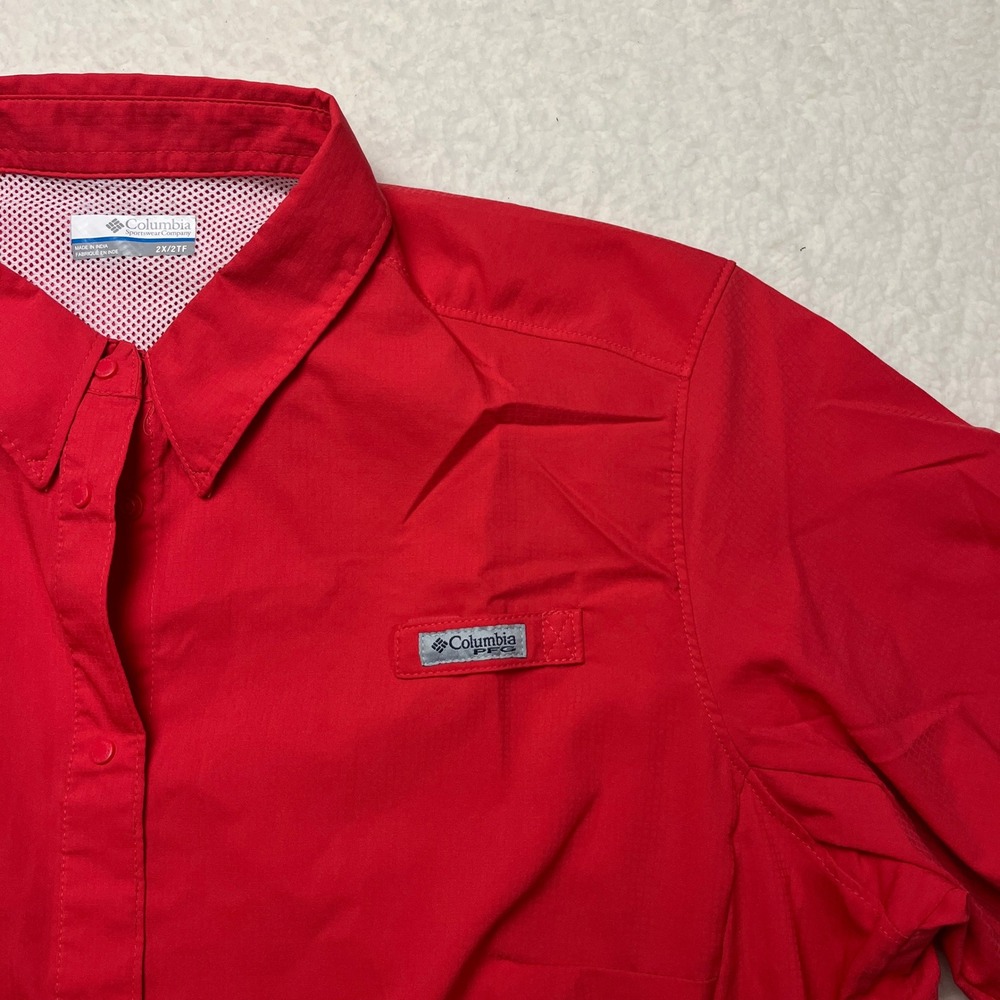 Columbia LadiesCasual Button-Down Shirt - Red